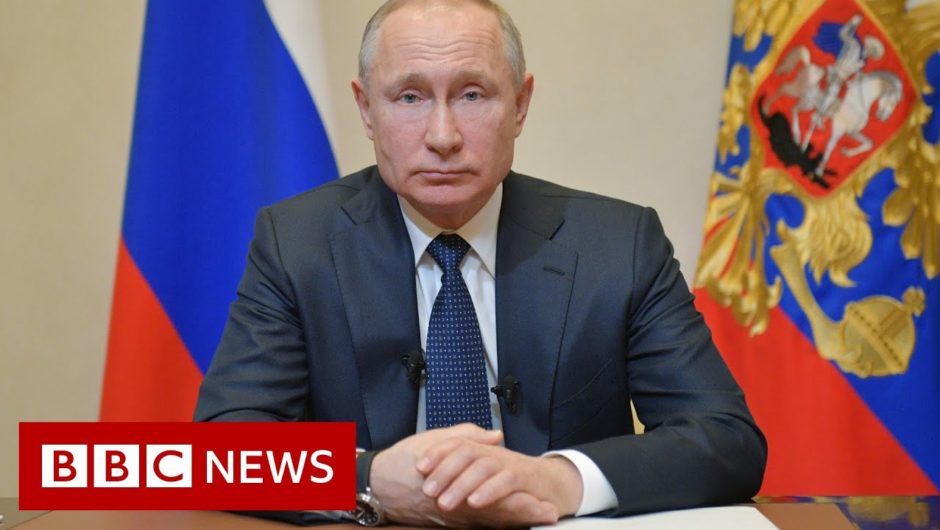 Coronavirus delays Russian vote on Putin staying in power – BBC News