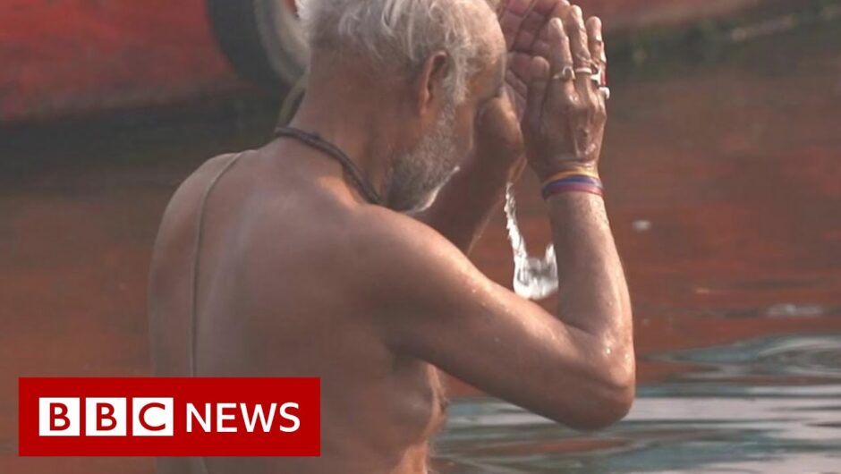 Covid causes new environmental dilemma for India’s Ganges River – BBC News
